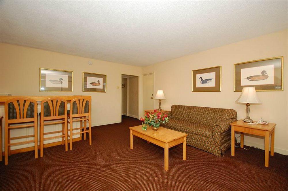 Quality Inn & Suites Conference Center Thomasville Exterior photo