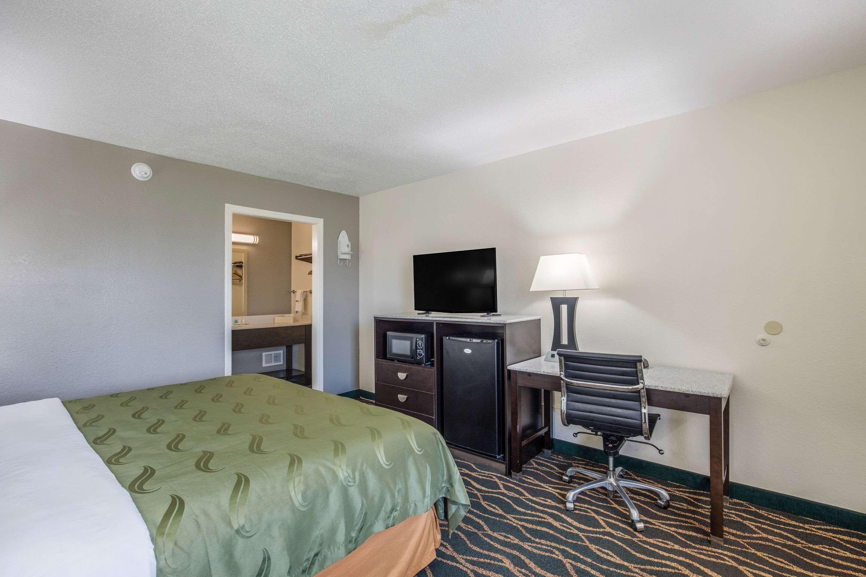 Quality Inn & Suites Conference Center Thomasville Exterior photo