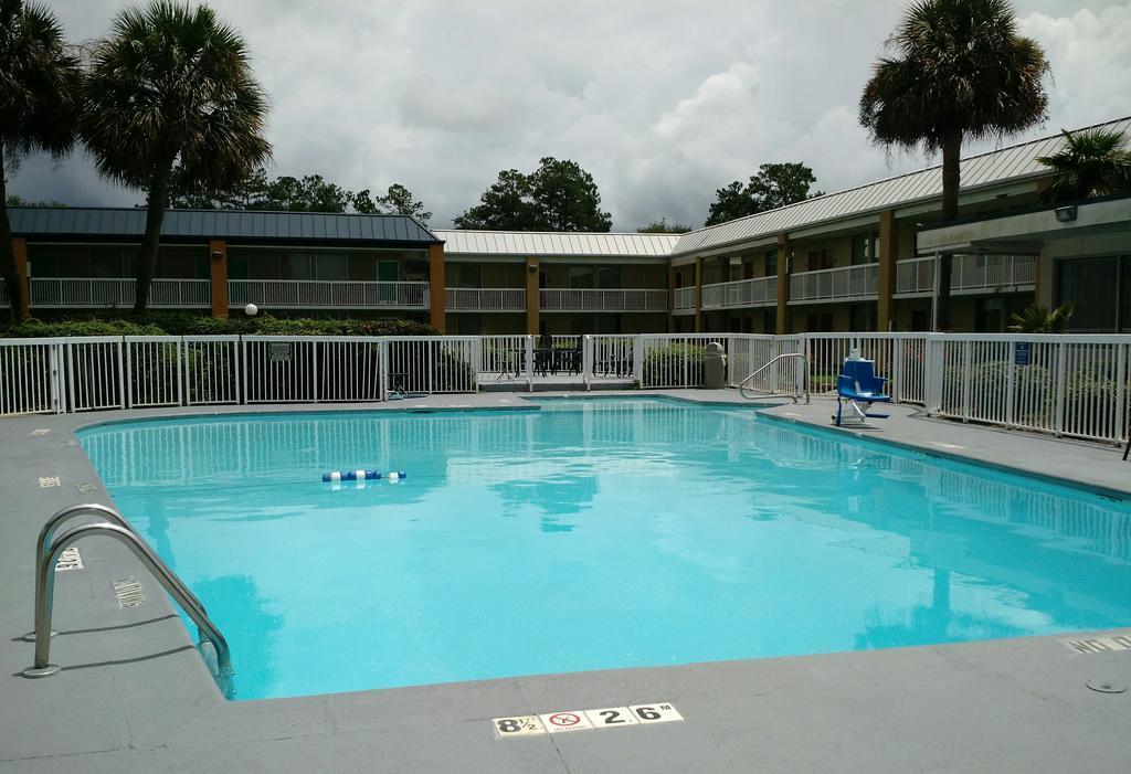 Quality Inn & Suites Conference Center Thomasville Exterior photo